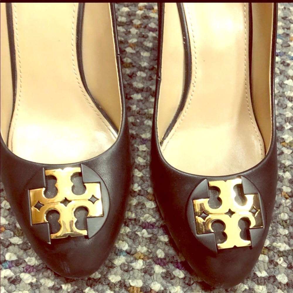 Black tory burch wedges